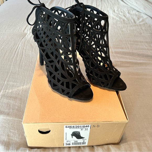 Zara Caged Heels Sz 7 1/2 - Picture 13 of 14